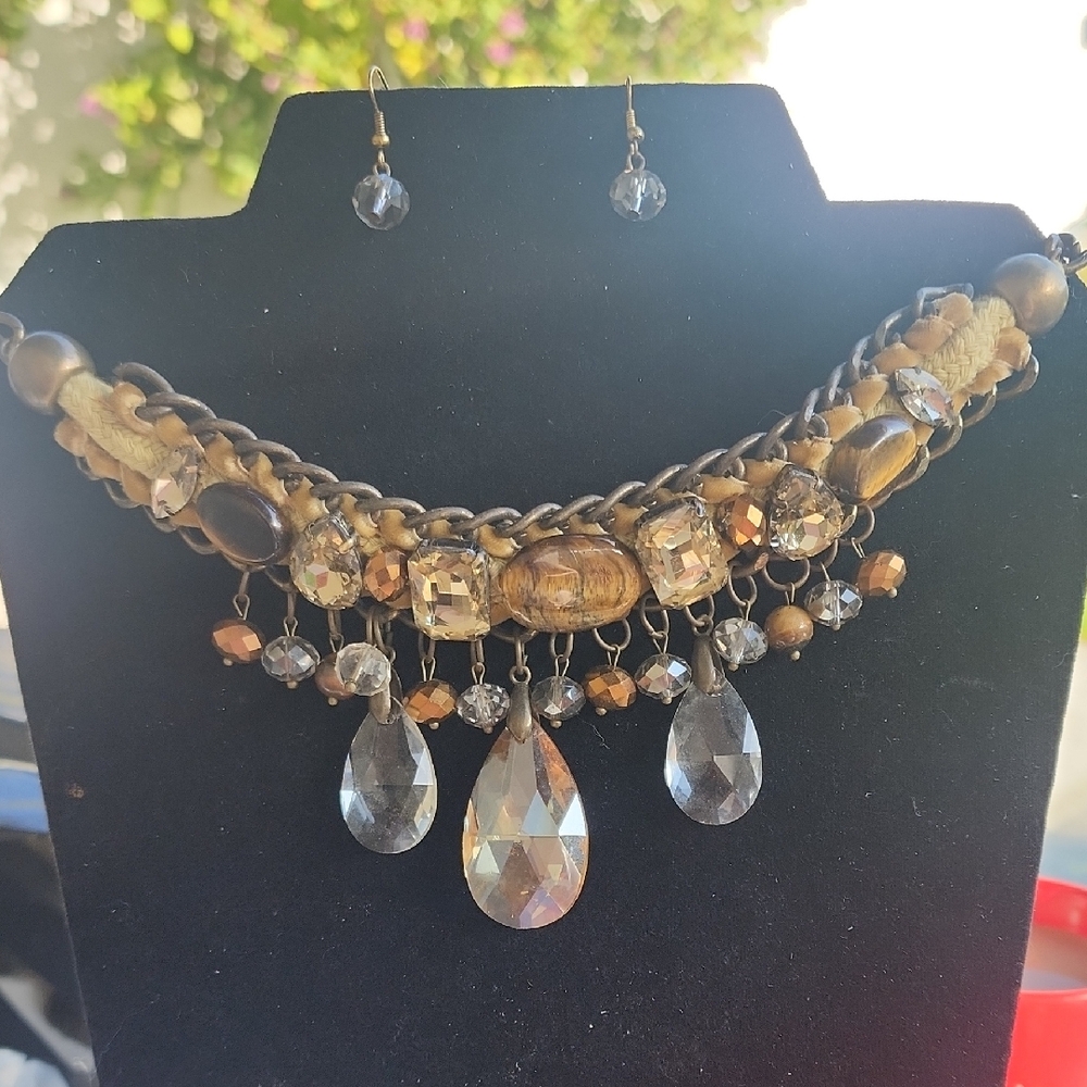 Elegant Adjustable Crystal and Bead Necklace Set